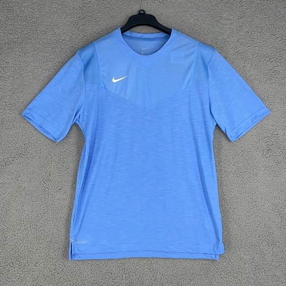 Nike North Carolina Blue Dri-Fit short sleeve shirt men medium Football Tarheels - Picture 1 of 13